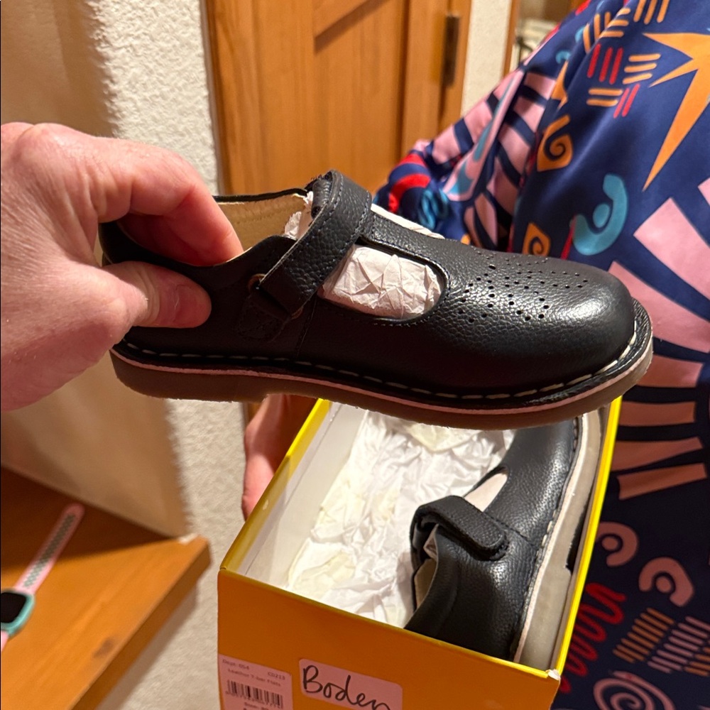 Boden Navy Leather Mary Jane Shoes